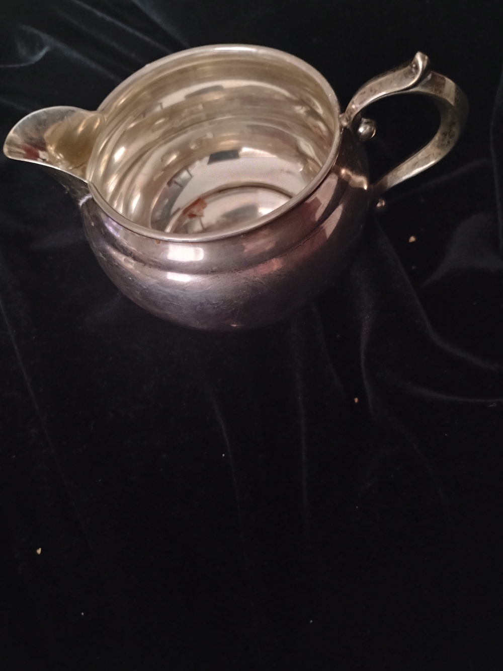 Silver-Tone Creamer Pitcher - Elegant Serving Pourer